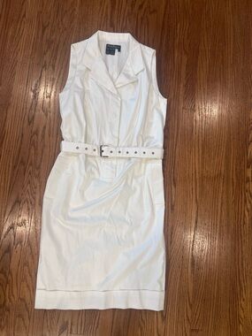 Salvatore Ferragamo White Sleeveless Trench Dress with Belt IT46